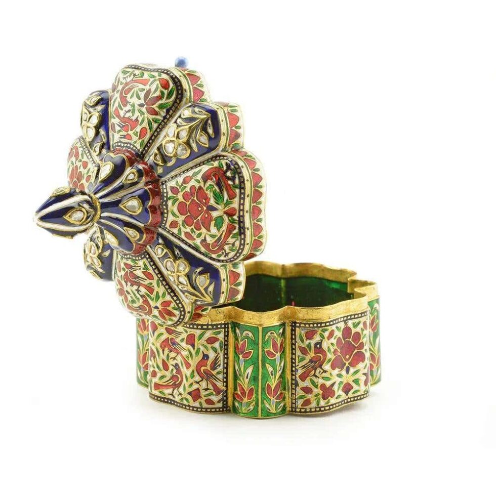 Exquisite and Large Indian 22K Gold, Enamel, and Diamond Snuff Box, Jaipur - Image 6