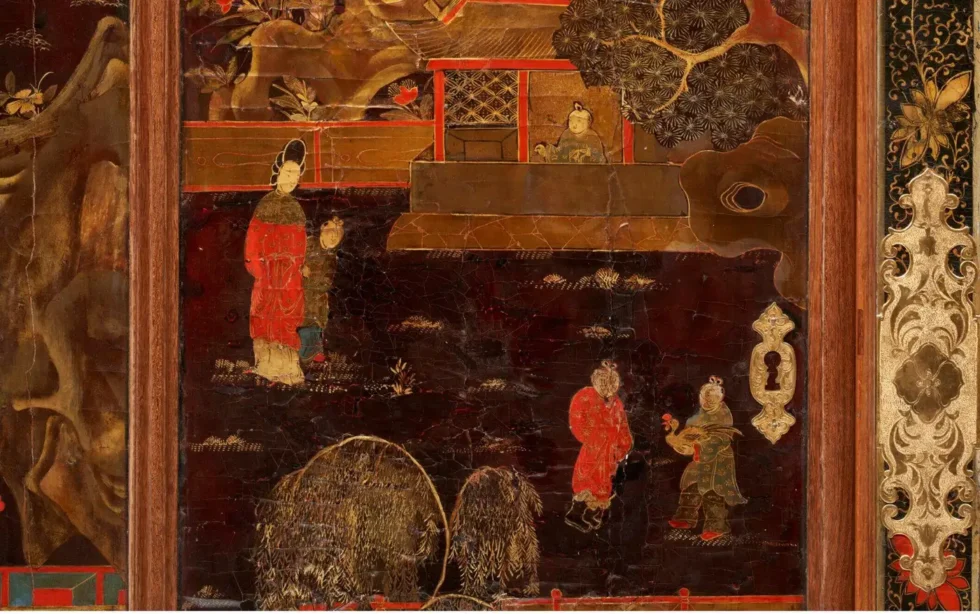 Rare Louis XV Ormolu-Mounted Tulipwood and Chinese Lacquer Cabinet - Image 10