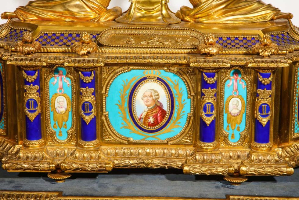 Rare Important French Ormolu Sevres Style Porcelain Jewelry Box on Bronze Table - Image 4