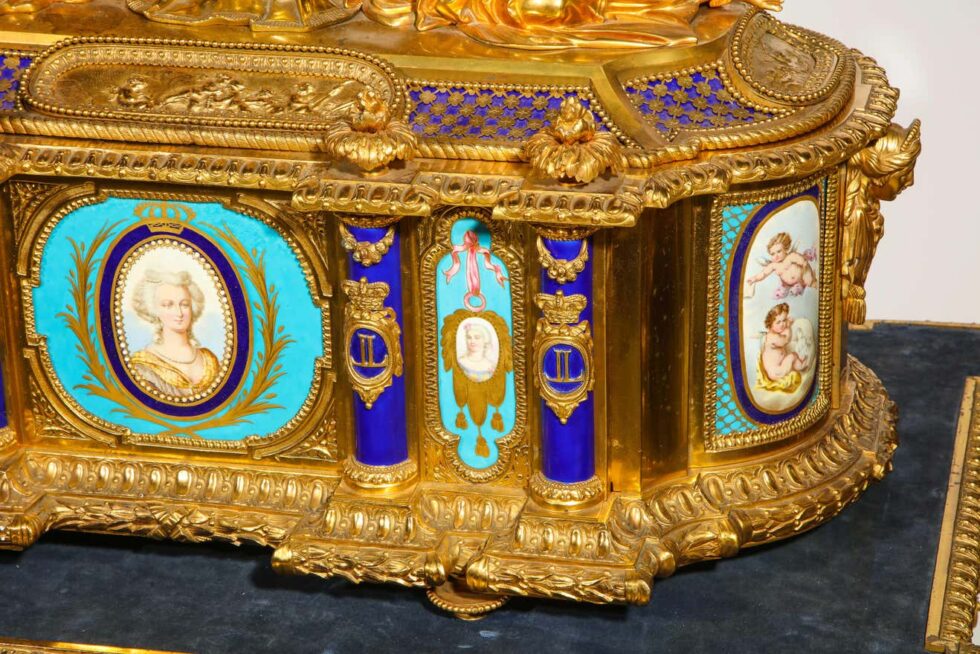 Rare Important French Ormolu Sevres Style Porcelain Jewelry Box on Bronze Table - Image 16
