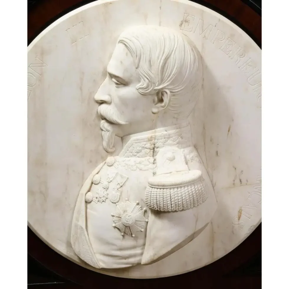 Museum Quality French White Marble Roundel Relief of Emperor Napoleon III, 1860 - Image 3