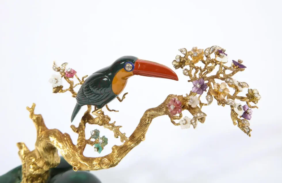 18K Gold, Diamonds, Amethyst, Tourmaline, Bloodstone, and Jasper Toucan Bird - Image 3