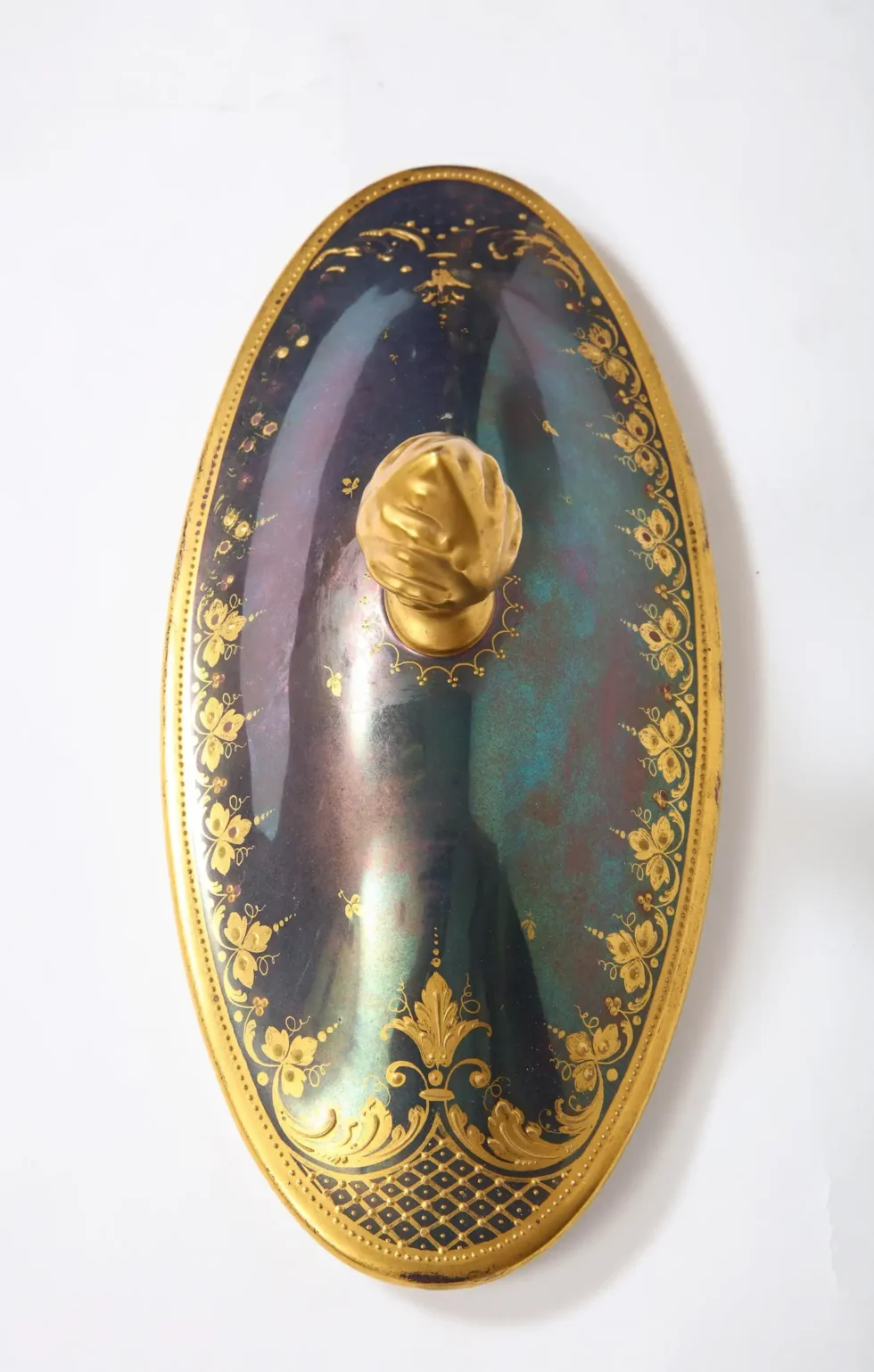 Monumental Royal Vienna Iridescent Porcelain Portrait Vase and Cover, circa 1880 - Image 20