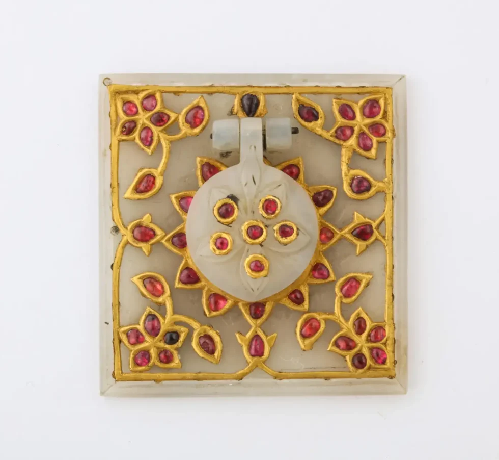 Al Thani Collection, a Mughal Indian Square White Jade Inkwell Cover, circa 1800 - Image 2