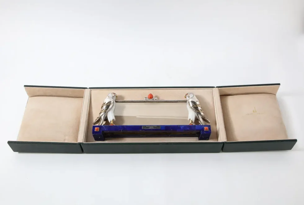 Mellerio Paris, a Silver, Gold, Lapis Lazuli, Coral, and Hardstone Picture Frame - Image 18