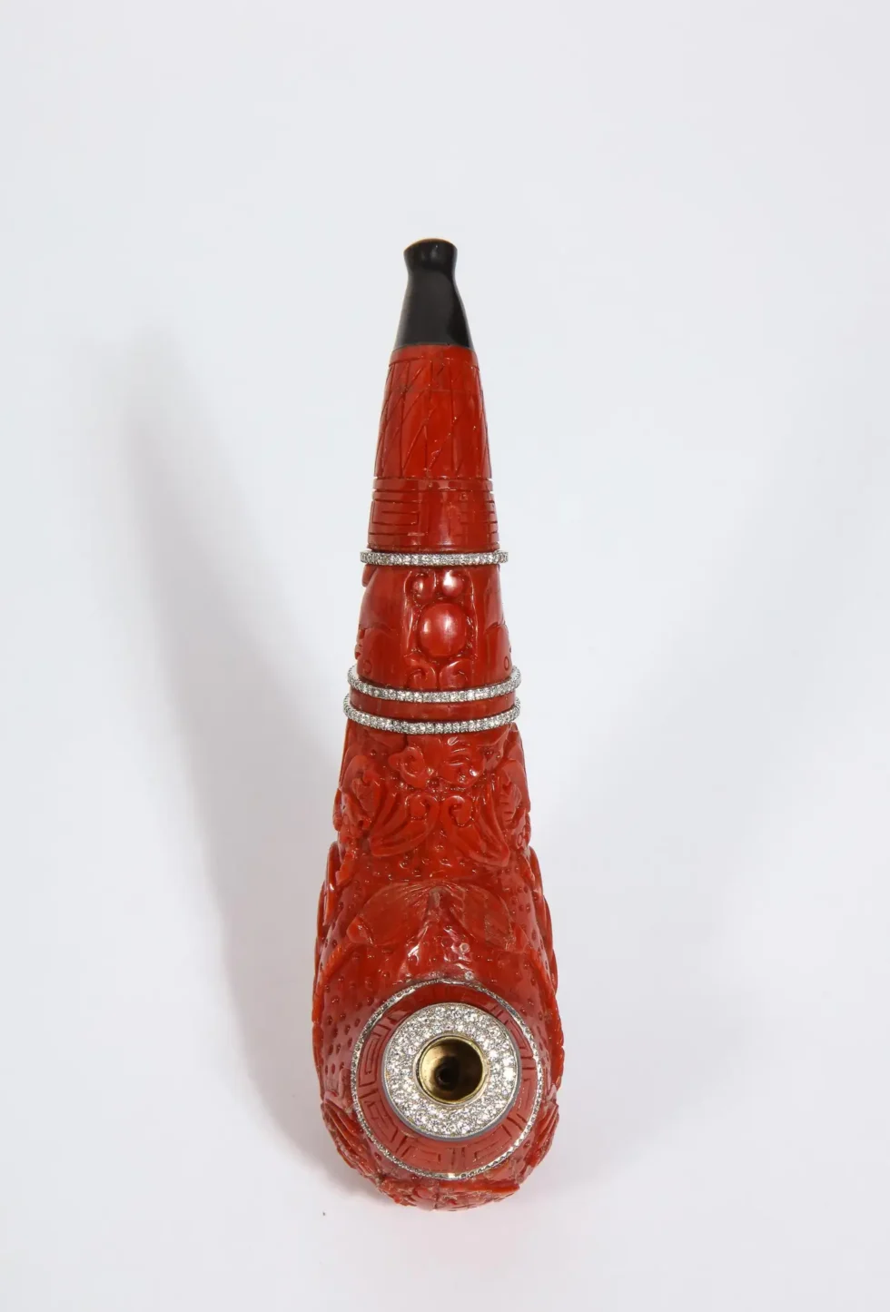 Contemporary Coral, 18k Gold, Diamonds, and Onyx Pipe - Image 5