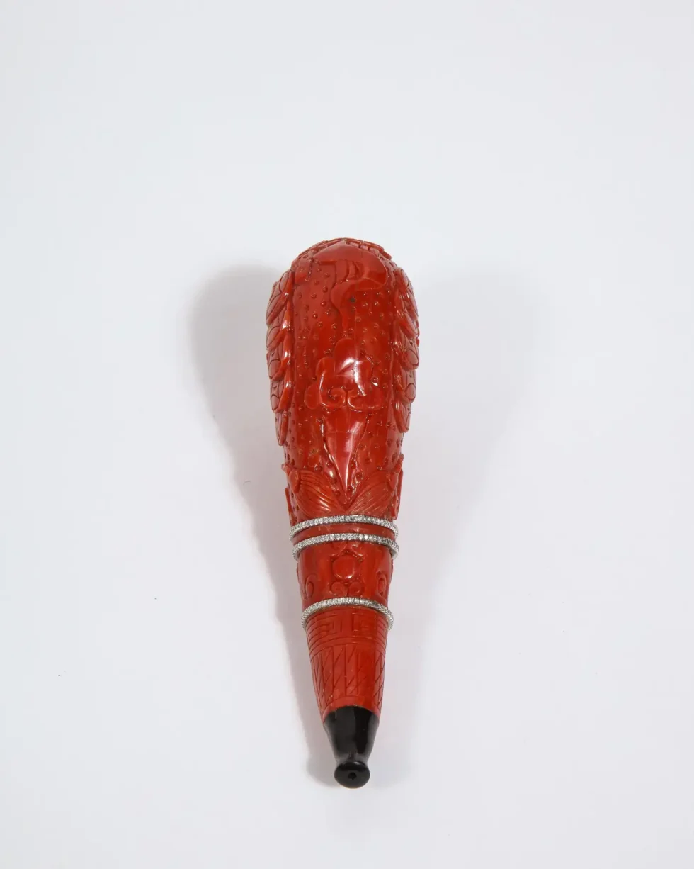 Contemporary Coral, 18k Gold, Diamonds, and Onyx Pipe - Image 11