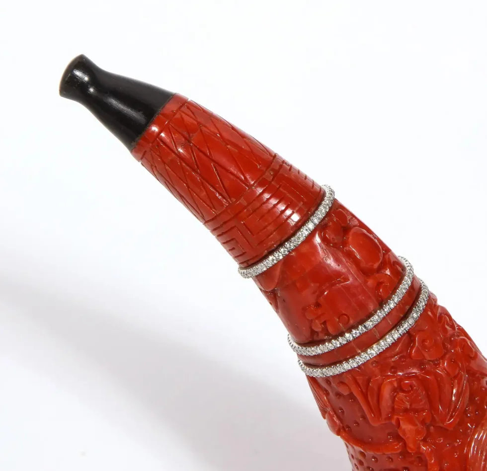 Contemporary Coral, 18k Gold, Diamonds, and Onyx Pipe - Image 13