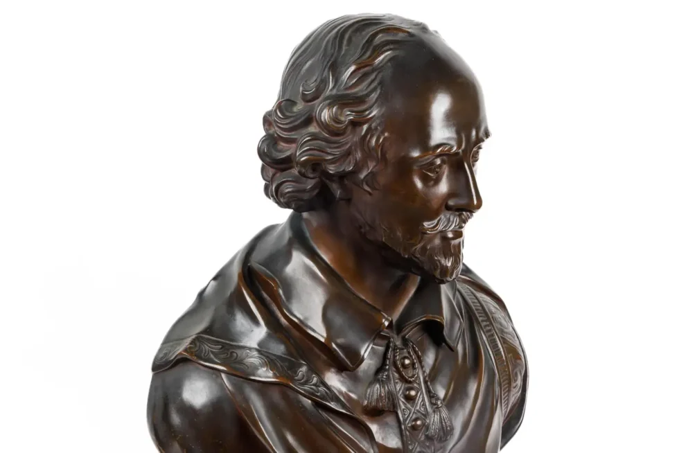 A Monumental French Patinated Bronze Bust of William Shakespeare, after Houdon - Image 9