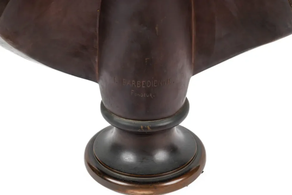 A Monumental French Patinated Bronze Bust of William Shakespeare, after Houdon - Image 13