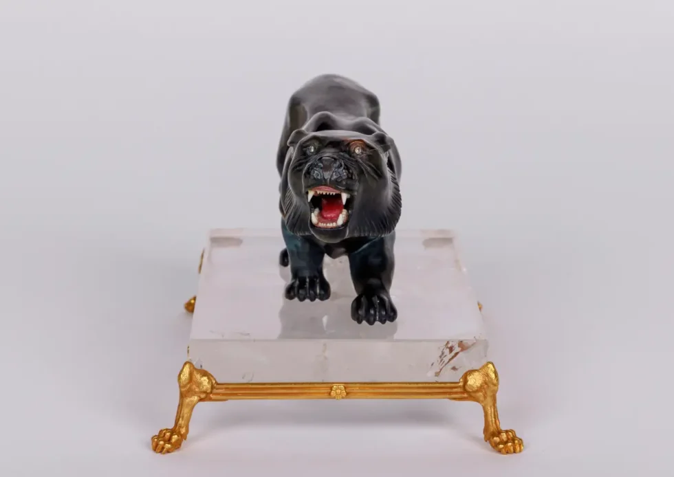 Rare Carved Hawk's Eye Agate Tiger on a 14K Gold Mounted Rock Crystal Base - Image 7