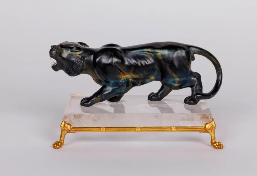 Rare Carved Hawk's Eye Agate Tiger on a 14K Gold Mounted Rock Crystal Base - Image 8