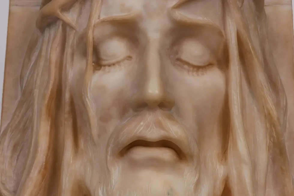 Rare and Important Italian Alabaster Bust Sculpture of Jesus Christ, C. 1860 - Image 8