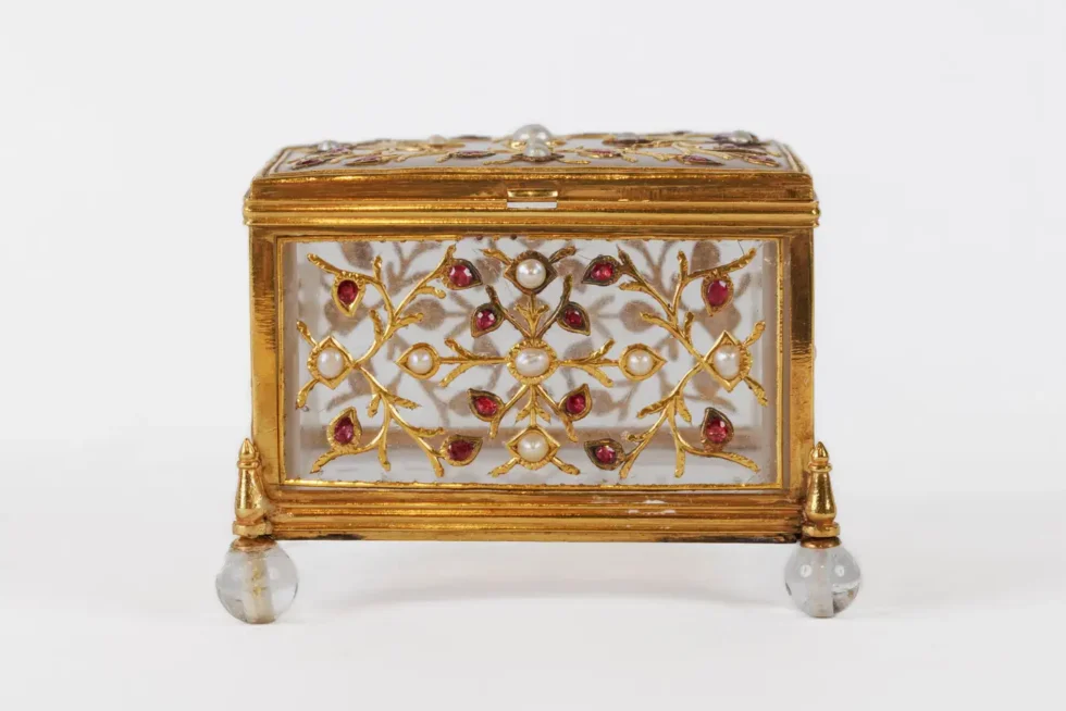 Fine Mughal Gem Set Rock Crystal and Gold Box, India, 18th Century - Image 12
