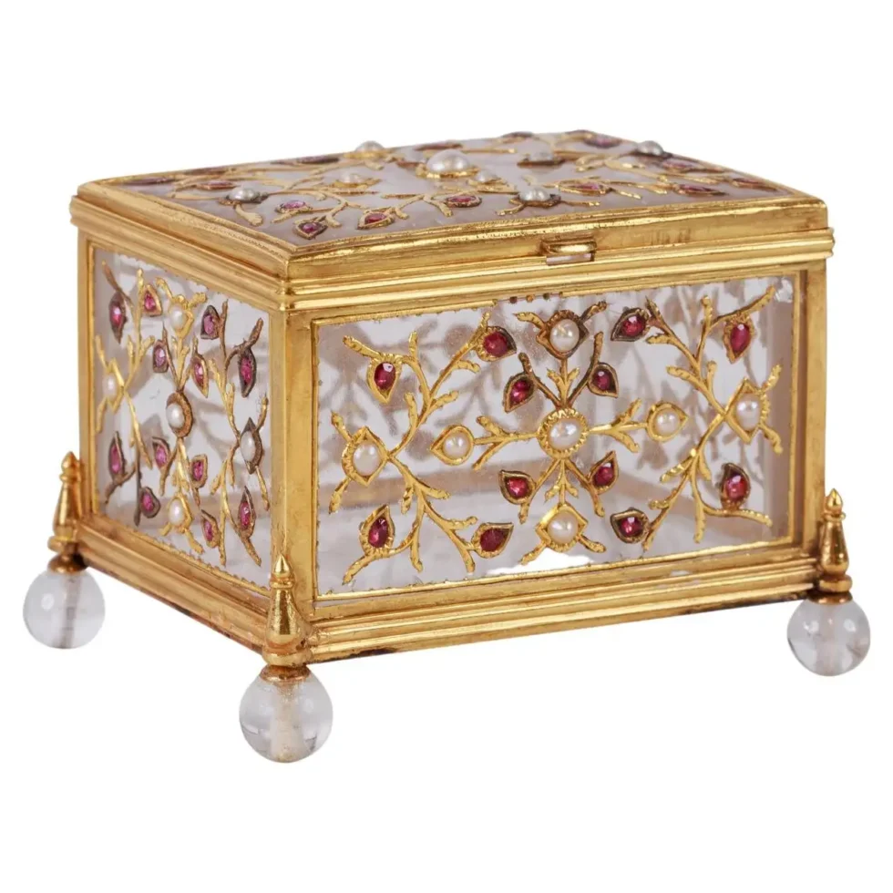 Fine Mughal Gem Set Rock Crystal and Gold Box, India, 18th Century
