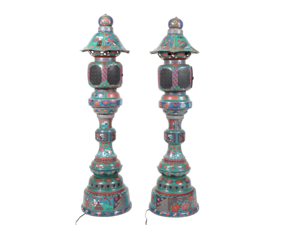 Large Pair of Japanese Cloisonne Enamel Lanterns Attributed to Kaji Tsunekichi - Image 14