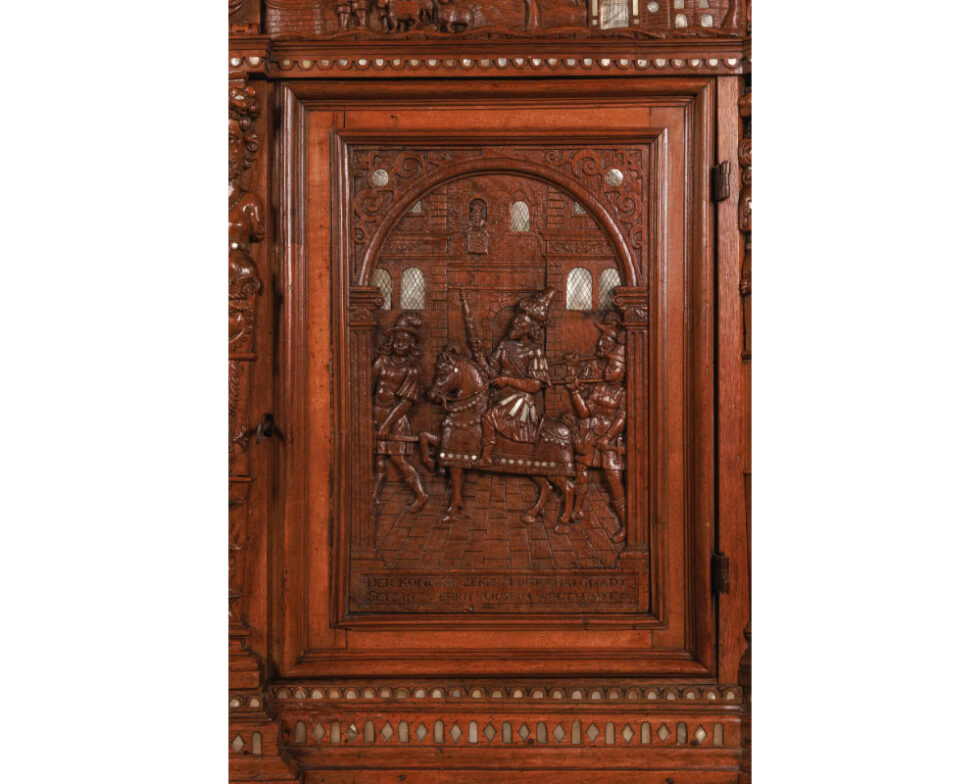 A Rare and Important Renaissance "Judaica" Carved Oak Wood Cabinet - Image 2