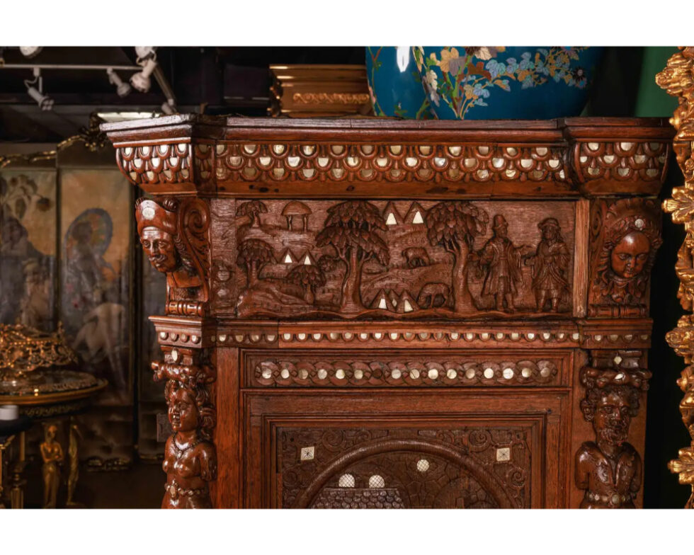 A Rare and Important Renaissance "Judaica" Carved Oak Wood Cabinet - Image 12
