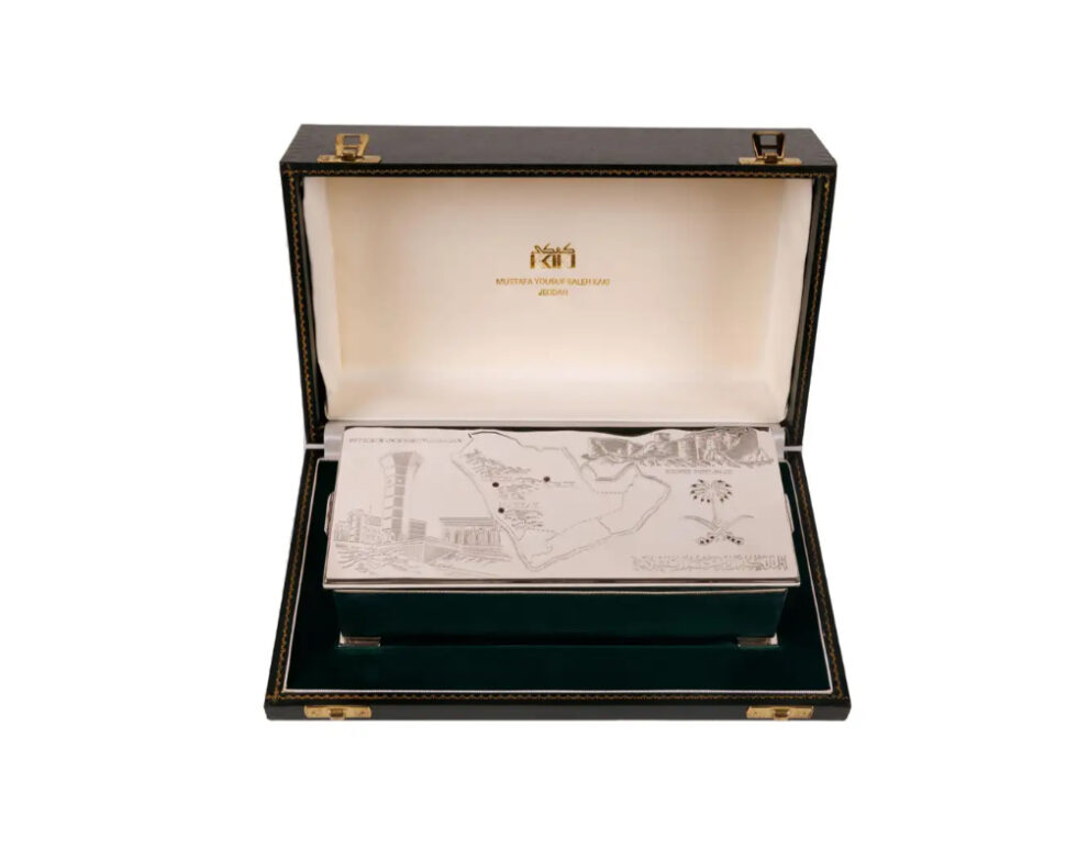 Elizabeth II Sterling Silver and Ruby Humidor Box Made for Saudi Arabia - Image 2