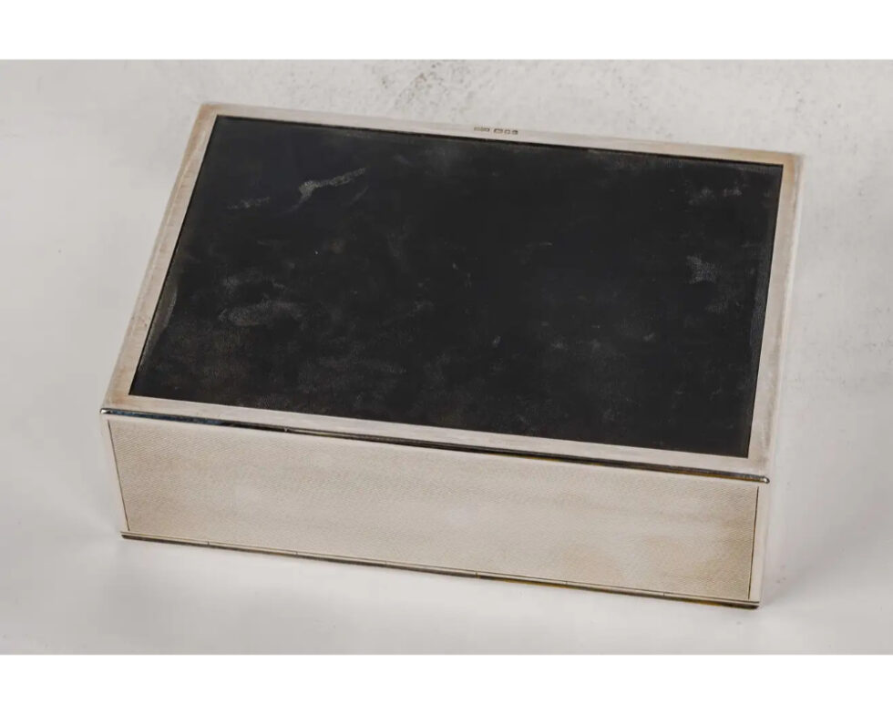 State of Qatar and Grant Macdonald, a Rare Silver Humidor Box - Image 14