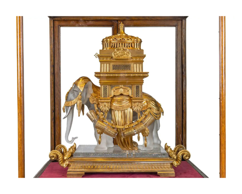 Exquisite Baccarat "Elephant" 'Cave A Liquor' - Exposition Universelle 1878 C. 1885 - Image 3