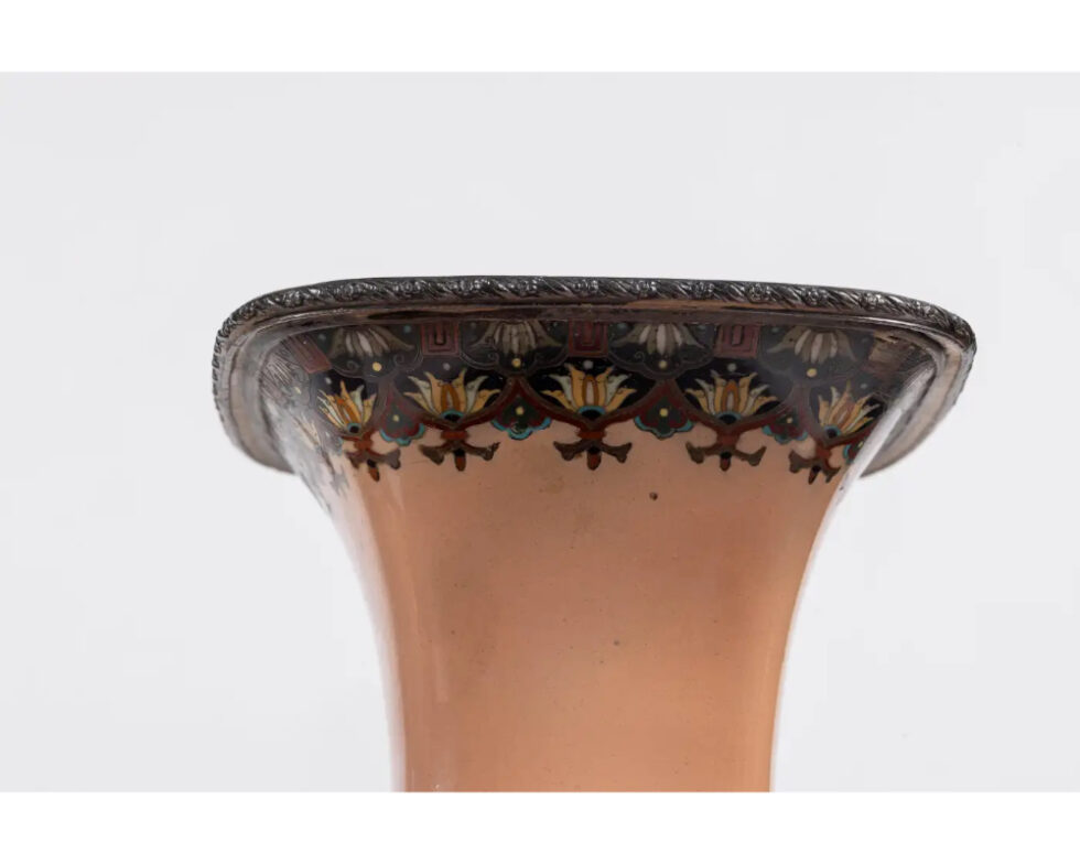 A Large Pair of Japanese Cloisonne Pink-Ground Vases Featuring Sunset and Cranes - Image 6