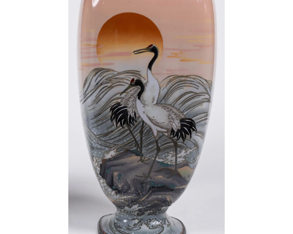 A Large Pair of Japanese Cloisonne Pink-Ground Vases Featuring Sunset and Cranes - Image 12