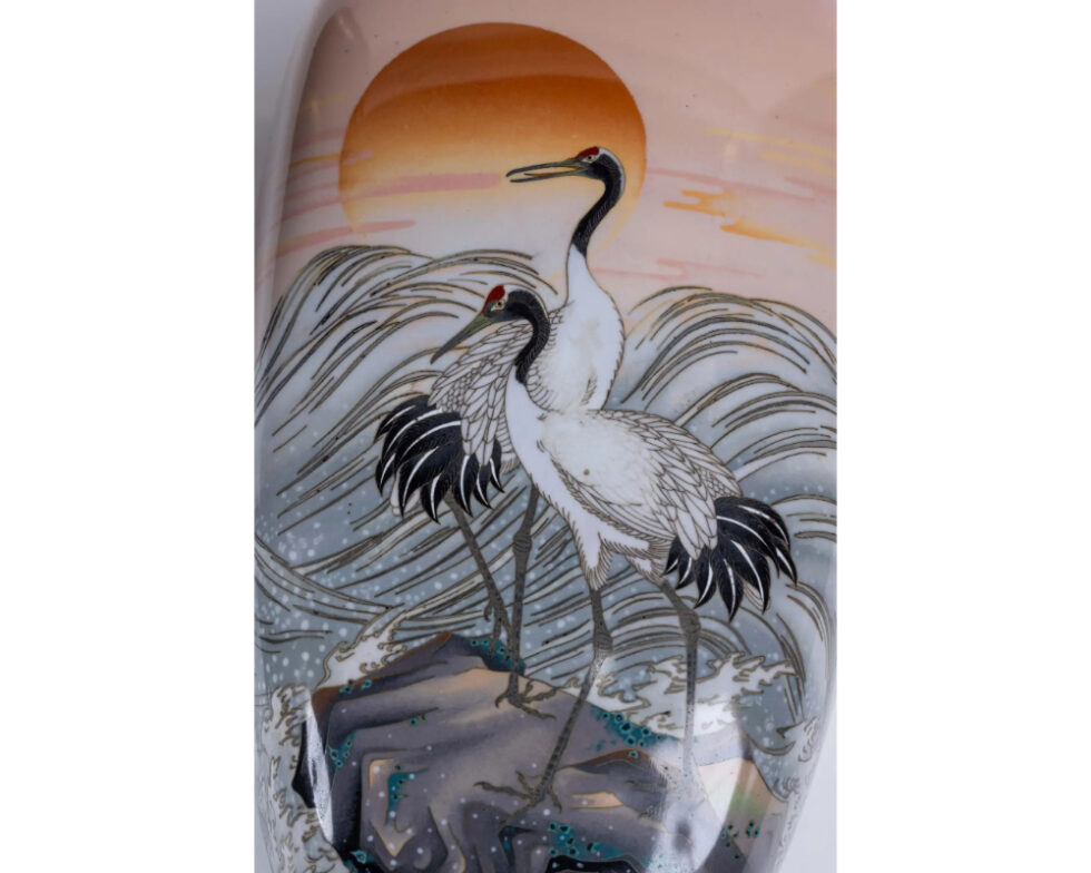 A Large Pair of Japanese Cloisonne Pink-Ground Vases Featuring Sunset and Cranes - Image 14