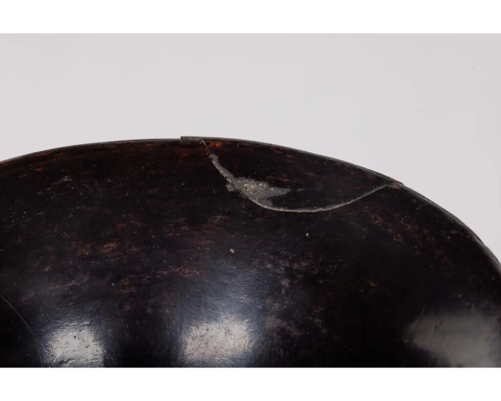 A Monumental and Rare Pair of Chinese Cinnabar Carved Lacquer Vases, Qianlong - Image 16