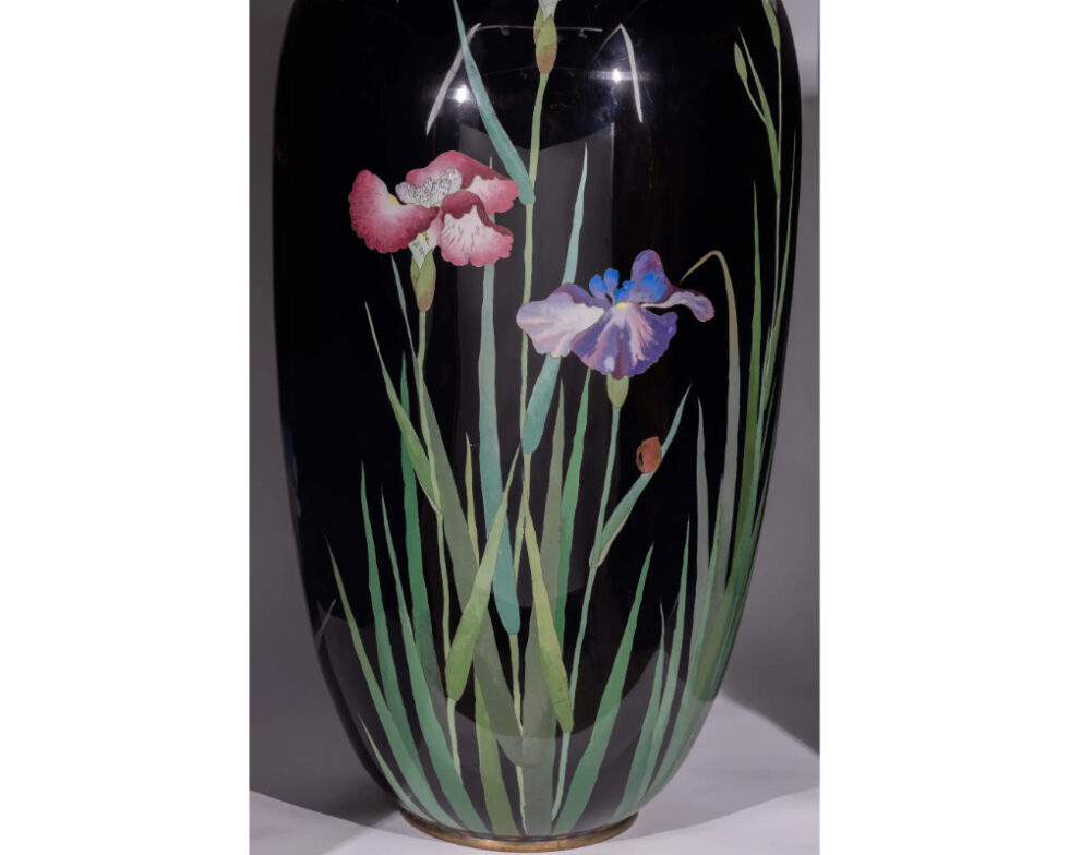 Palace-Sized Japanese Cloisonne Enamel Vase Adorned with Irises and Sparrows - Image 8