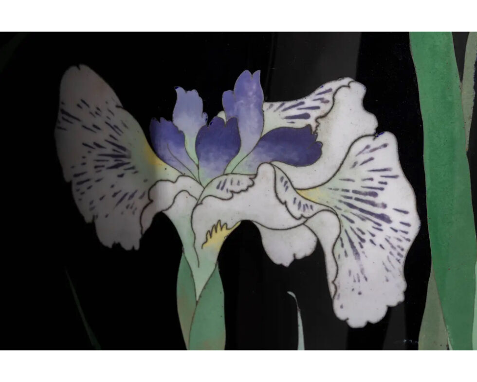 Palace-Sized Japanese Cloisonne Enamel Vase Adorned with Irises and Sparrows - Image 17