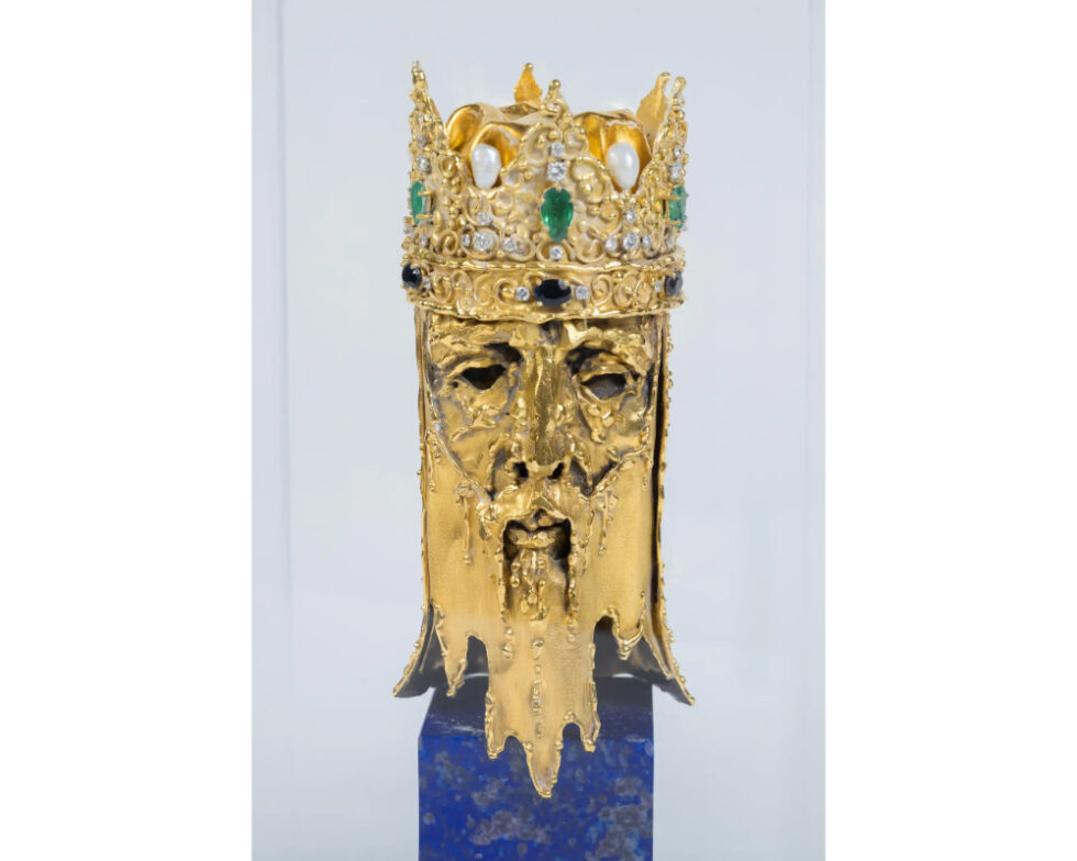 An 18K Gold and Gem Set Bust of a King, by George Weil London - Image 6