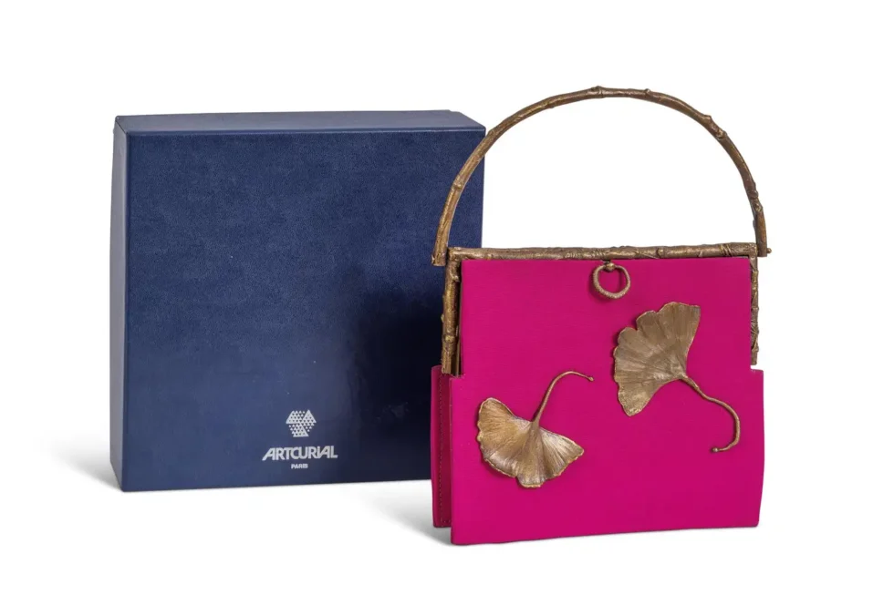 Claude Lalanne (French, 1925-2019) A Rare Pink Silk and Bronze Ginkgo Handbag - Image 2