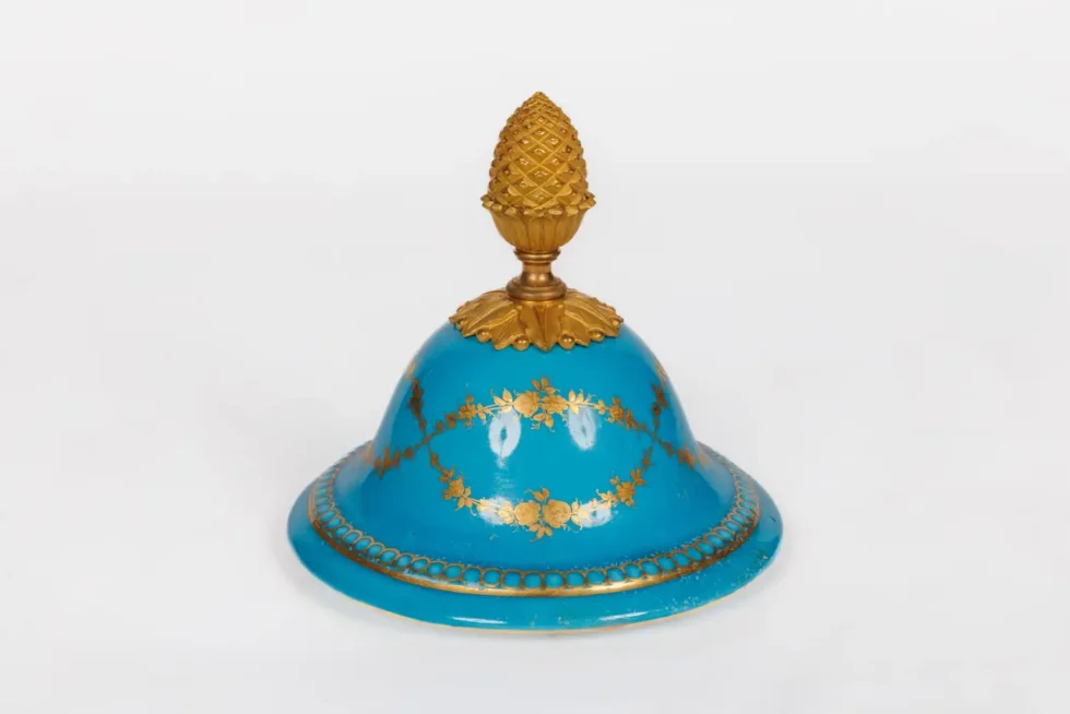 A Monumental and Exceptional French Ormolu and Turquoise Sevres Porcelain Clock - Image 3