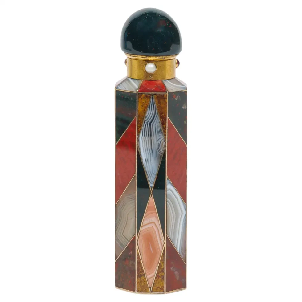 Exquisite Victorian English Gold and Scottish Agate Perfume Bottle, Circa 1870
