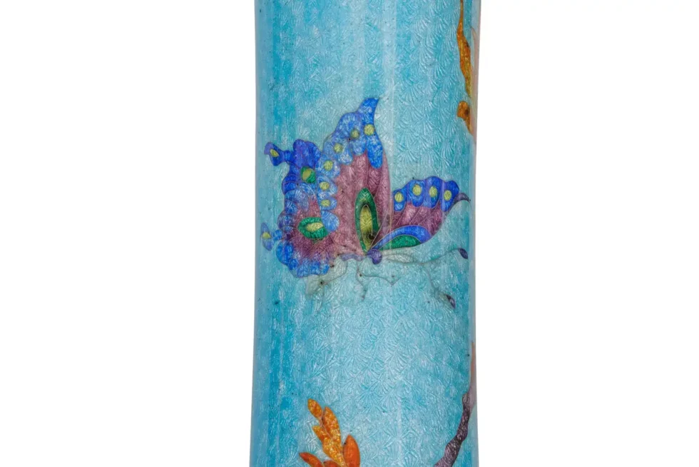 An Exquisite and Large Pair of Meiji Japanese Ginbari Cloisonne Enamel Vases - Image 12