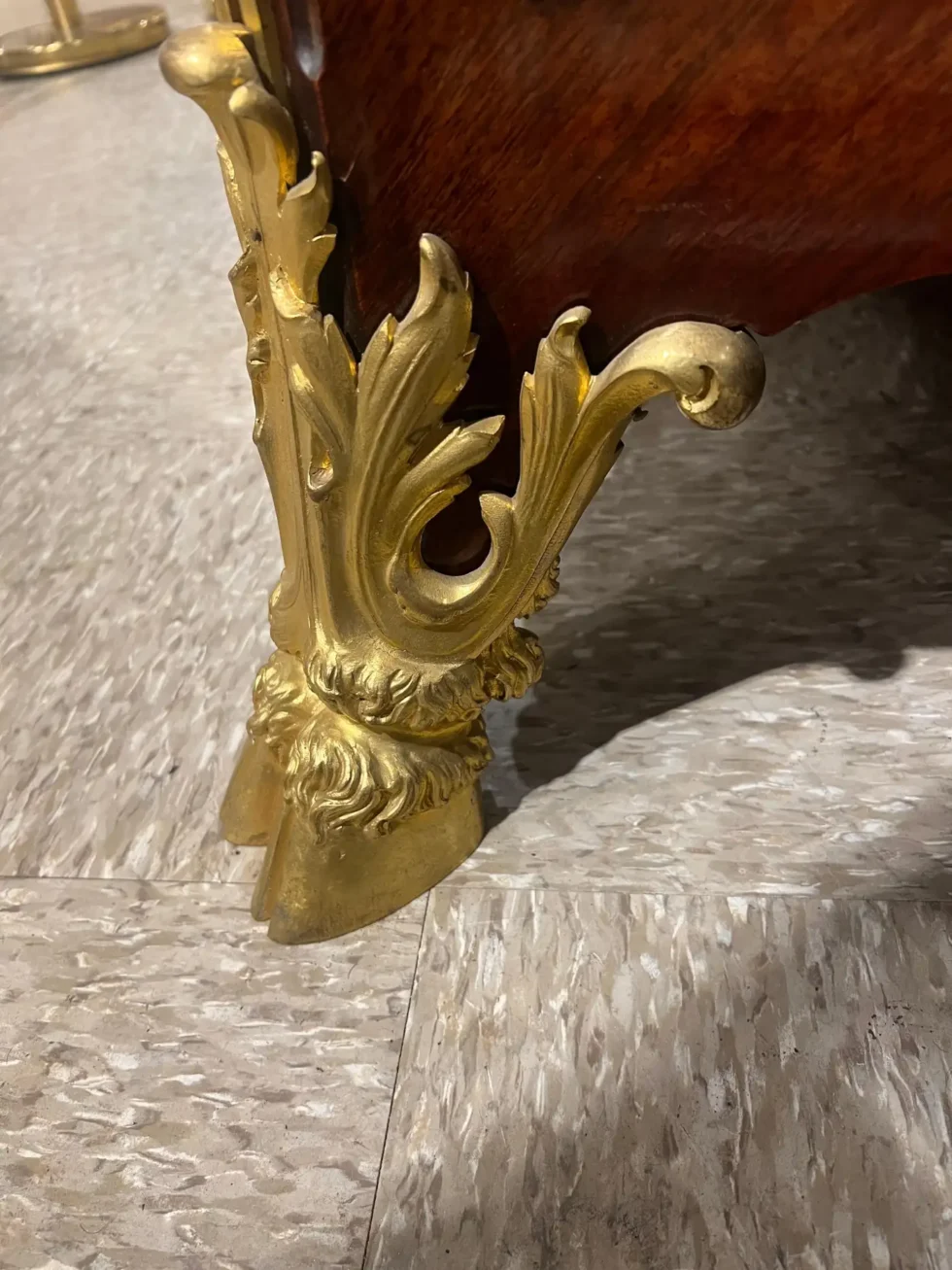 An Exceptional French Ormolu and Vernis Martin Kingwood Commode, Dasson - Image 6