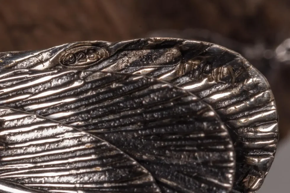 Adorable Family of Six Buccellati Sterling Silver Furry Chicks on Petrified Wood - Image 2