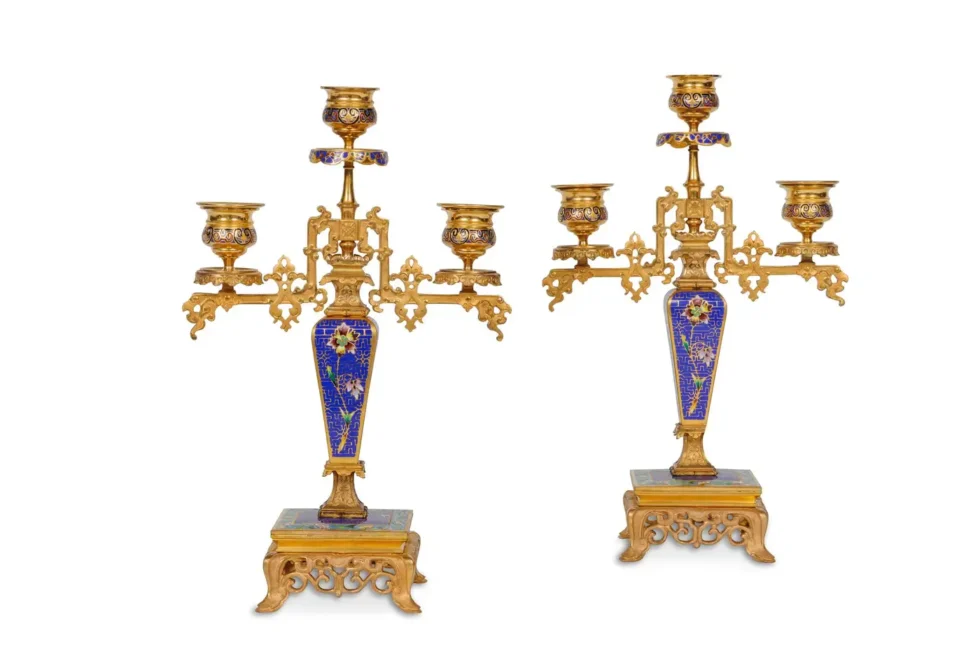 An Exceptional French Japonisme Ormolu and Champleve Enamel Five Piece Clock Set - Image 7