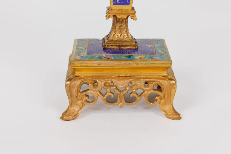 An Exceptional French Japonisme Ormolu and Champleve Enamel Five Piece Clock Set - Image 3