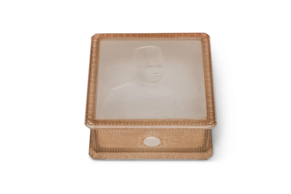 A Rare 1924 'King Fouad I' Box by René Lalique - Image 2