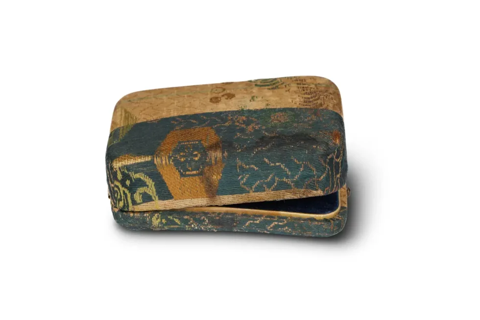 A Rare Alexis Falize Antique Gold and Cloisonné Enamel Locket, Circa 1867 - Image 7