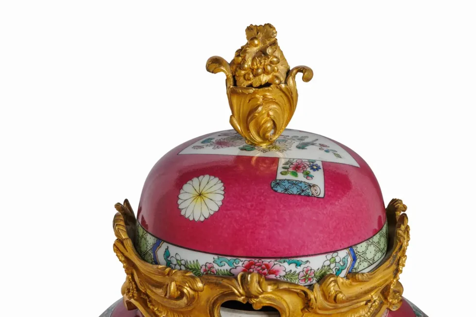 Magnificent Pair of Ormolu-Mounted Pink Chinese Porcelain Vases - Image 10