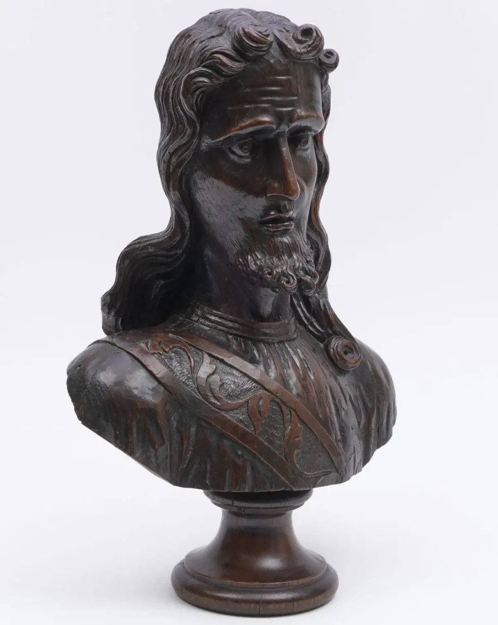 A Monumental 16th Century Renaissance Carved Oak Bust of Jesus Christ - Image 2
