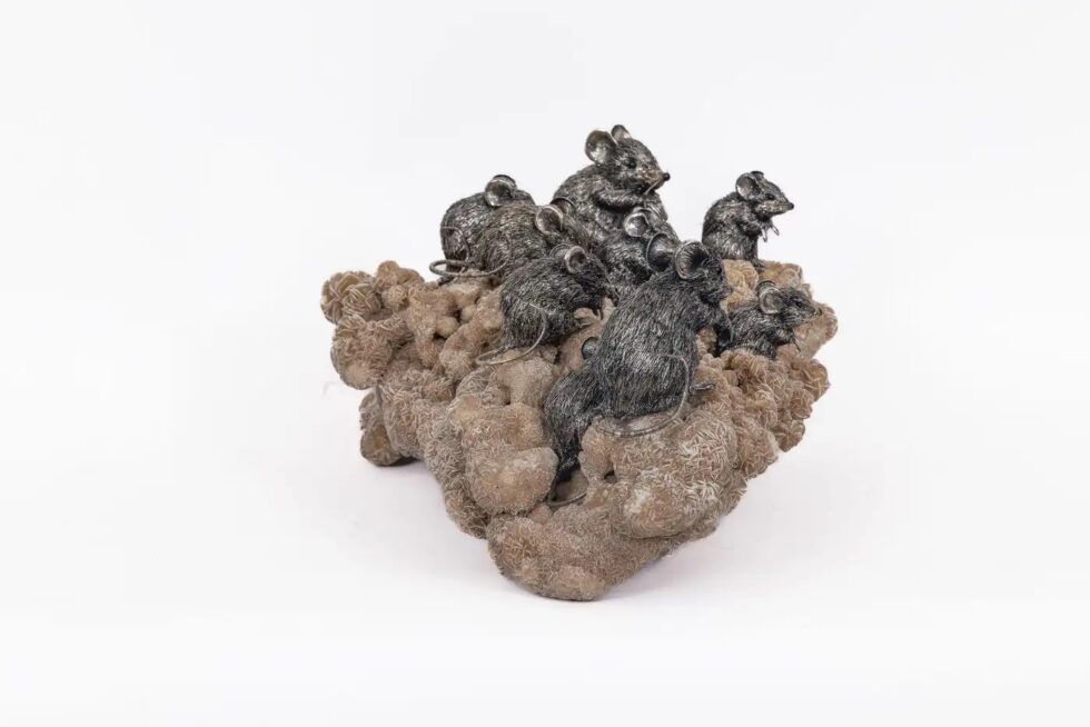 Playful Companions: A Rare Buccellati Sterling Silver Sculpture of Nine Mice - Image 3