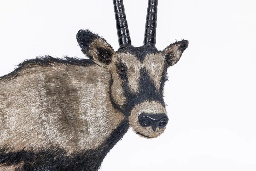 Desert Majesty: A Majestic Buccellati Sterling Silver Arabian Oryx - Image 3