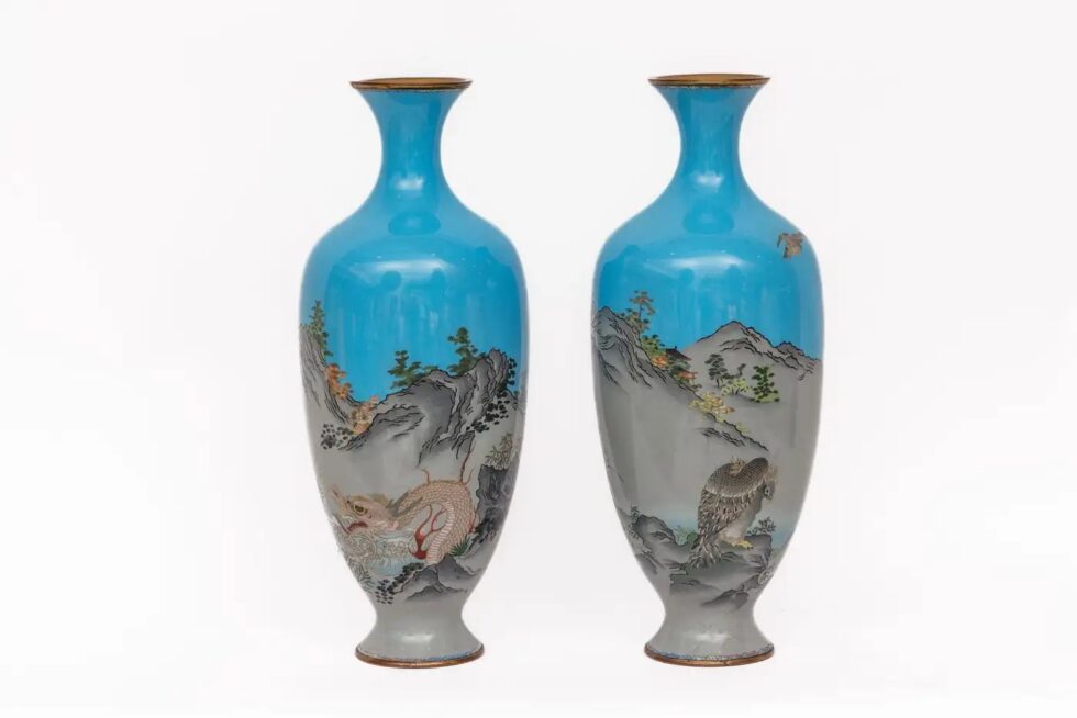 Monumental Pair of Japanese Cloisonné Enamel Vases with Warriors, Ota Tamashiro - Image 2