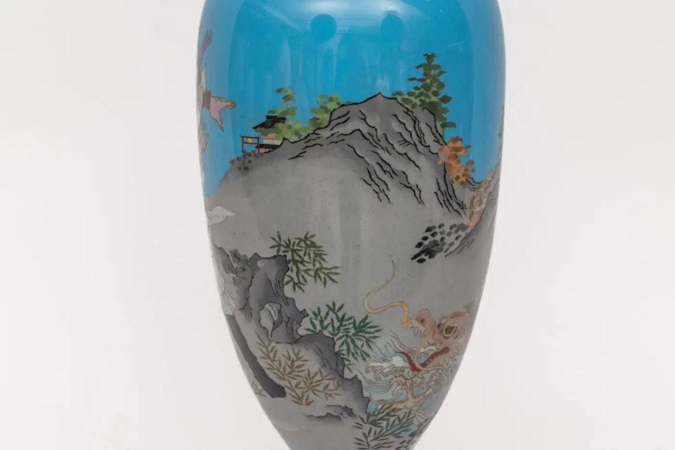 Monumental Pair of Japanese Cloisonné Enamel Vases with Warriors, Ota Tamashiro - Image 5