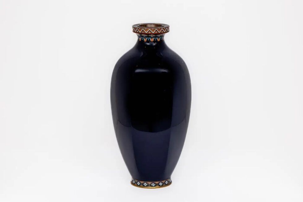 Rare Japanese Cloisonné Enamel Vase with Kingfisher and Reeds, Hayashi Kodenji - Image 4