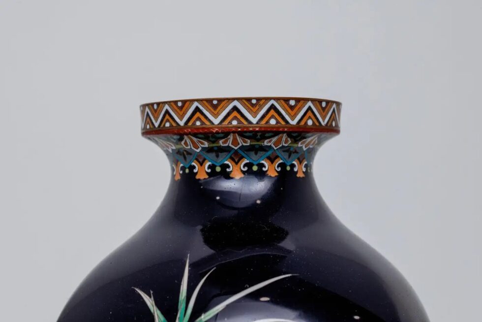Rare Japanese Cloisonné Enamel Vase with Kingfisher and Reeds, Hayashi Kodenji - Image 7